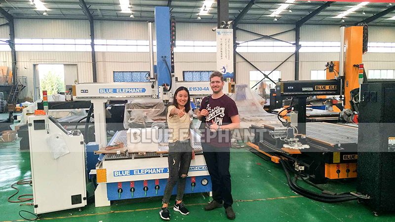 客户考察蓝狮注册